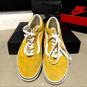 Vans low top shoes